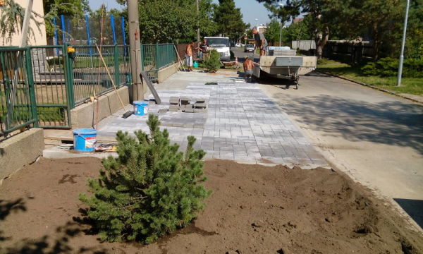 Revitalizace parkovacího stání Jesenčánky